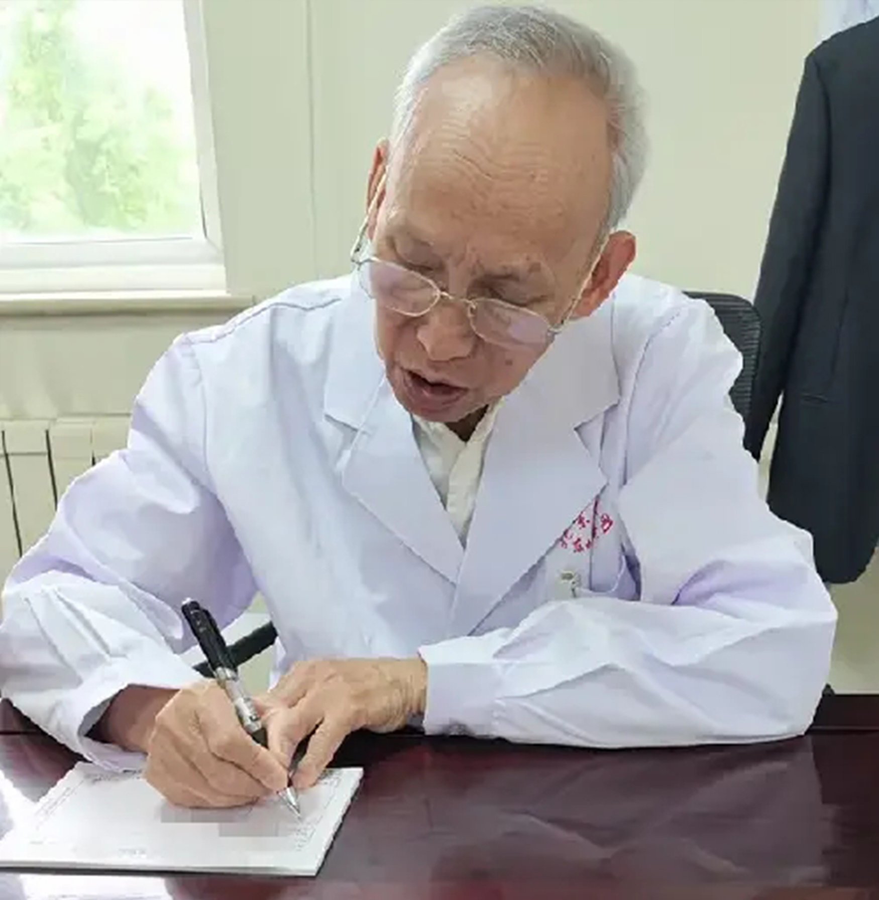 龙的良方茶专家委员会成员：李刘坤教授
